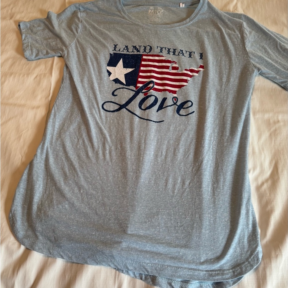 Royce Brand Women’s ‘Land That I Love’ Patriotic Tee Chambray Blue Size 2XL - Picture 2 of 8